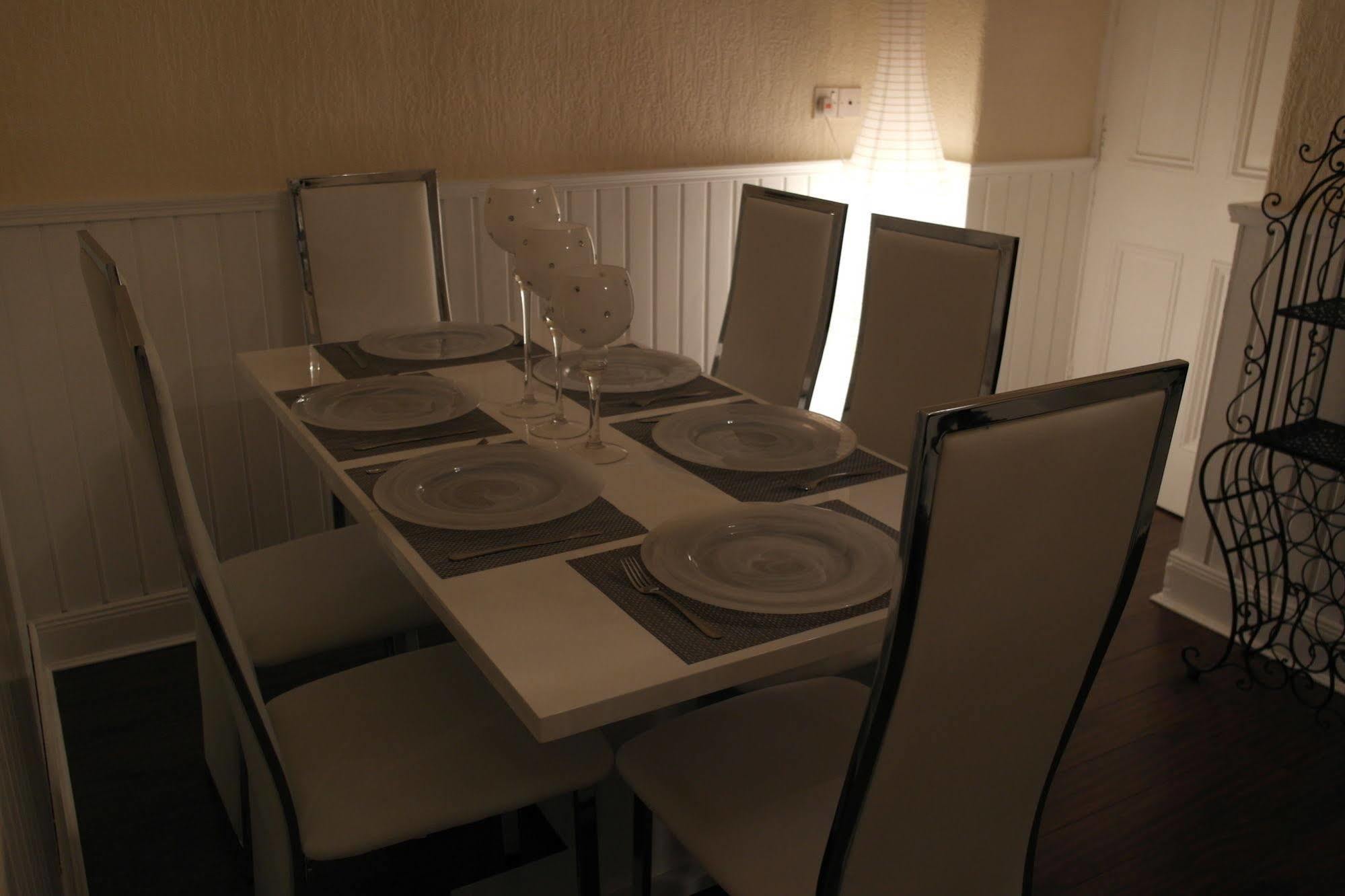 Robert The Bruce Apartment Stirling Bagian luar foto